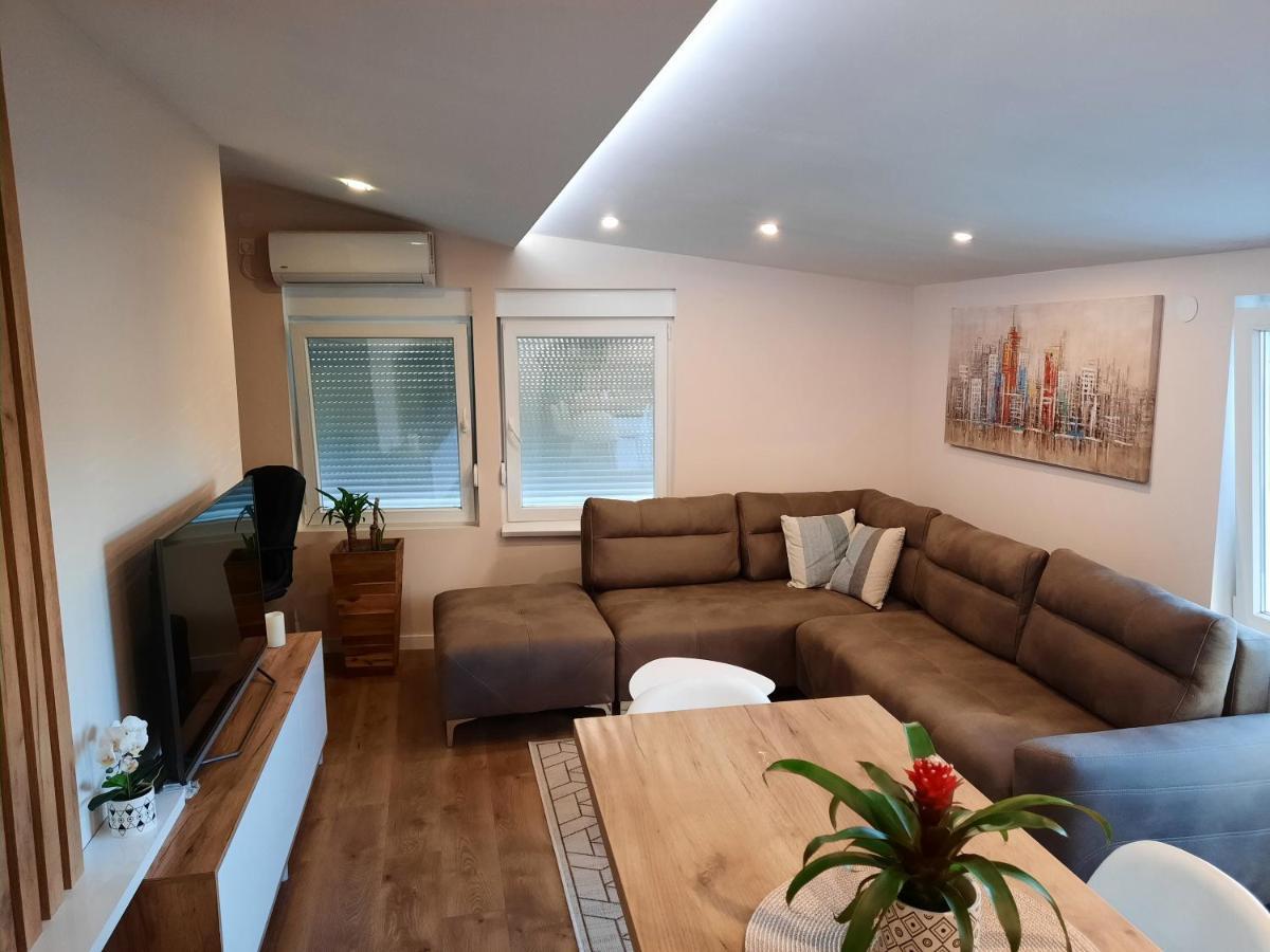 Ni Dream Home, Free Garage מראה חיצוני תמונה